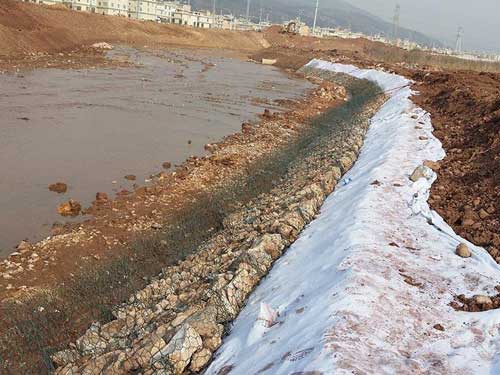 河堤雷诺护垫